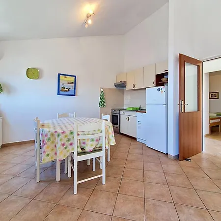 Culic-2 By Interhome Lägenhet *