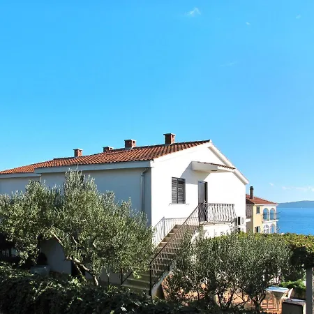 Apartmán Culic-2 By Interhome Trogir